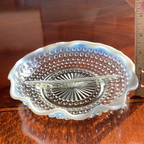 Moonstone hobnail relish dish vintage 1940s Anchor Hocking - Picture 7 of 7
